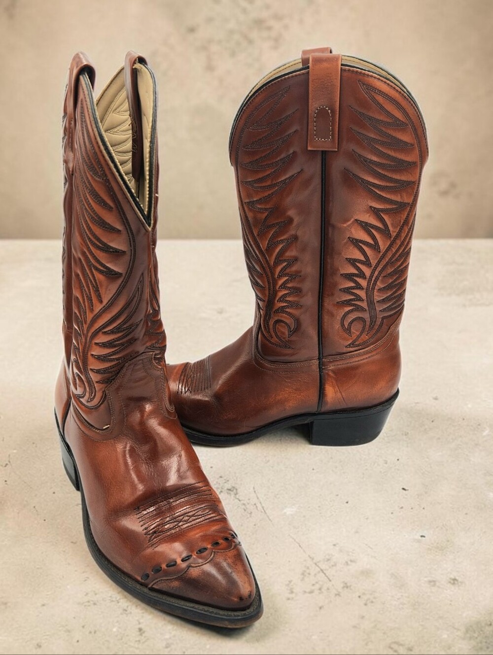 Vintage Acme Wingtip Cowboy Boots Cognac 8.5 D Leather Point Toe USA 12 inch